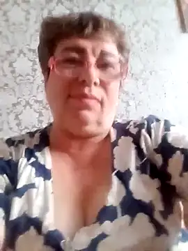 Lee Nell online show from March 5, 2025, 11:28 am