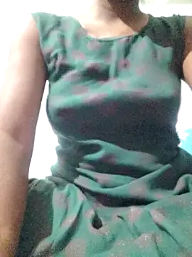 rituporna2004 online show from February 13, 2026, 1:33 pm