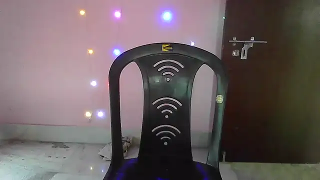 Snapshot of my-laila chatting on October 22, 2025, 8:14 am my-laila online show from October 22, 2025, 8:14 am