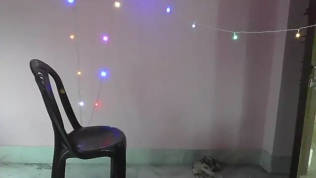 Snapshot of my-laila chatting on November 4, 2025, 7:45 am my-laila online show from November 4, 2025, 7:45 am