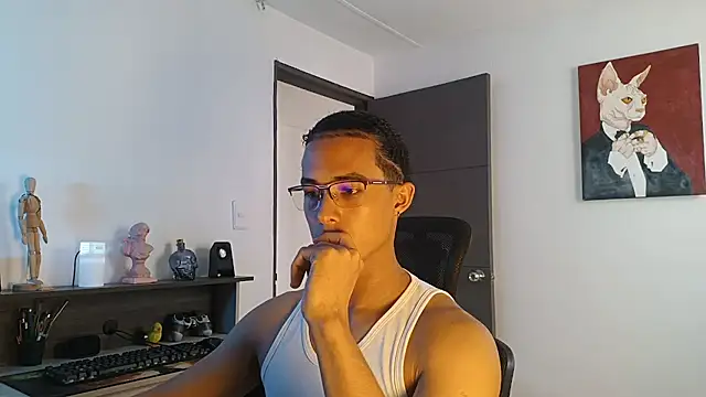 alejo x3 online show from September 25, 2025, 4:24 pm