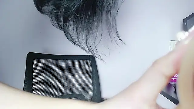 Baenee online show from September 29, 2025, 6:24 pm