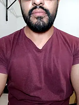 Snapshot of HombreS3n chatting on October 4, 2025, 9:49 pm HombreS3n online show from October 4, 2025, 9:49 pm