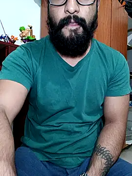 Snapshot of HombreS3n chatting on February 1, 2025, 8:05 pm HombreS3n online show from February 1, 2025, 8:05 pm