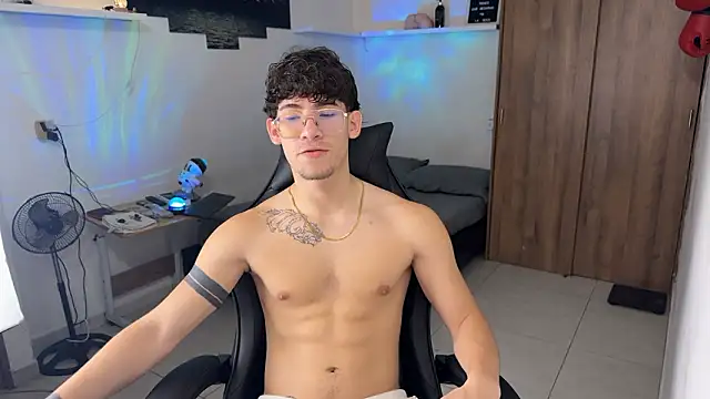 Kisan Smith online show from February 25, 2026, 10:42 pm