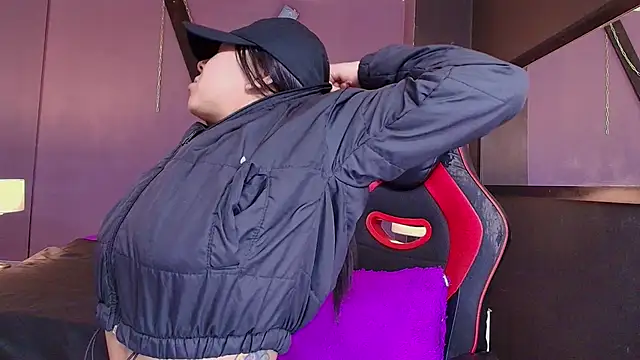 Snapshot of Juliet_Nasty chatting on March 17, 2025, 12:46 pm Juliet Nasty online show from March 17, 2025, 12:46 pm