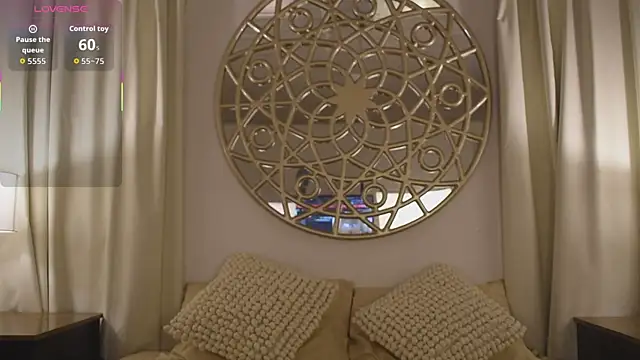 Snapshot of Antonellaparis_ chatting on September 14, 2025, 2:56 am Antonellaparis online show from September 14, 2025, 2:56 am