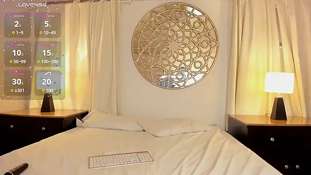 Snapshot of Antonellaparis_ chatting on March 2, 2025, 5:44 am Antonellaparis online show from March 2, 2025, 5:44 am