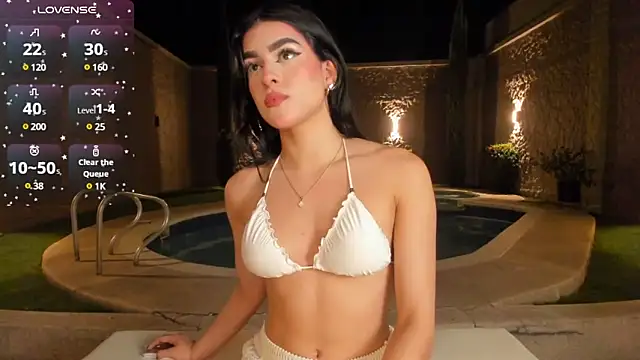 Snapshot of Antonellaparis_ chatting on March 17, 2025, 5:45 am Antonellaparis online show from March 17, 2025, 5:45 am