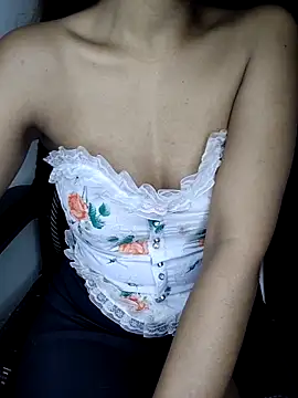 Leeeezzzz roy online show from September 25, 2025, 6:03 pm