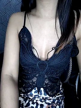 Leeeezzzz roy online show from April 16, 2026, 7:25 pm