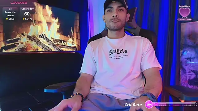 sexyboycolombi4 online show from September 27, 2025, 9:43 pm