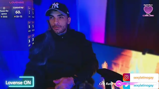 Snapshot of sexyboycolombi4 chatting on May 30, 2026, 8:53 am sexyboycolombi4 online show from May 30, 2026, 8:53 am