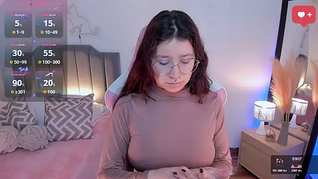 Snapshot of Amy_joones chatting on April 21, 2026, 11:28 am Amy joones online show from April 21, 2026, 11:28 am