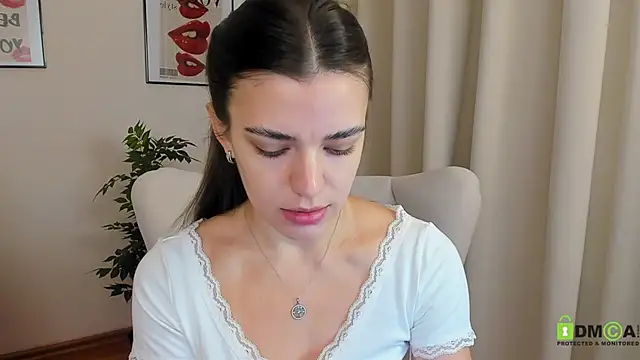 SuzyJamess online show from March 15, 2025, 2:14 am