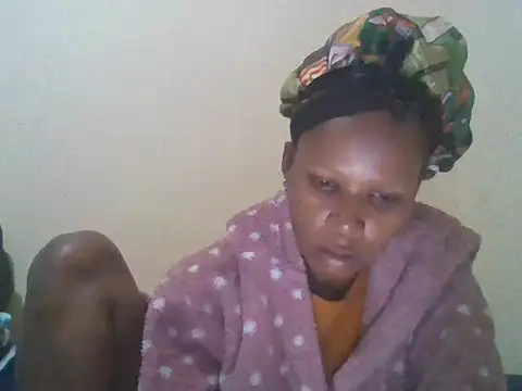 CharlotteDee online show from November 18, 2025, 6:55 pm