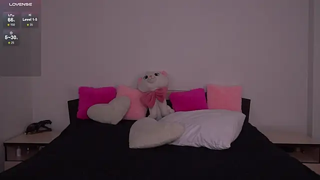 Arielgrace online show from April 1, 2026, 2:36 pm