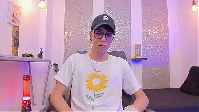 Nikolay Gregori online show from September 25, 2025, 4:07 am