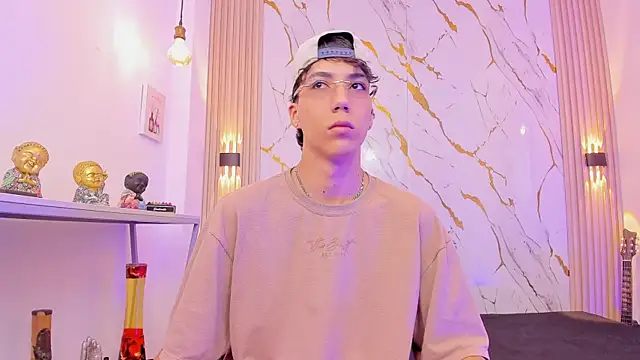 Nikolay Gregori online show from April 7, 2026, 4:25 am