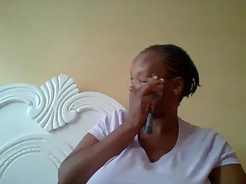 Sexxy-Shie online show from October 7, 2025, 6:14 am