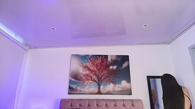 Julianaa Castro  online show from February 14, 2026, 11:54 am