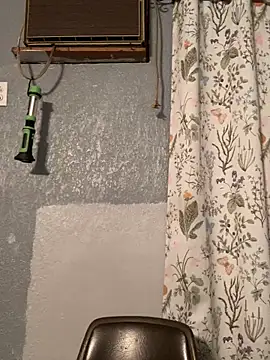 Miguel16i online show from March 6, 2025, 5:57 am