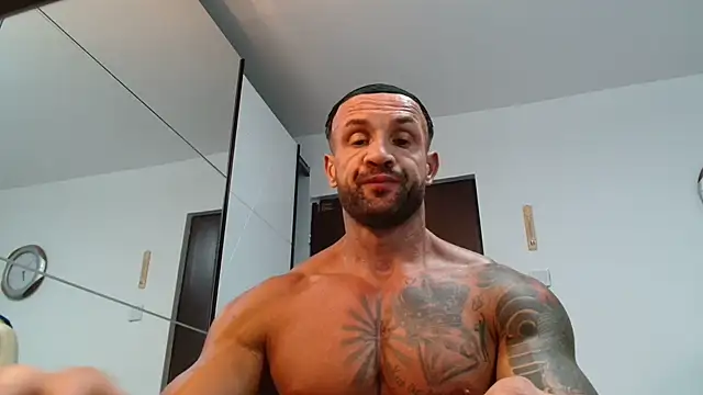 Magnificmuscles89 online show from July 10, 2026, 4:07 pm