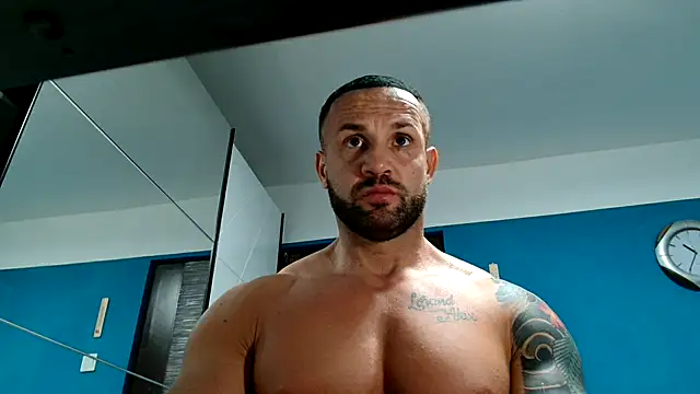 Magnificmuscles89 online show from March 15, 2025, 8:32 pm