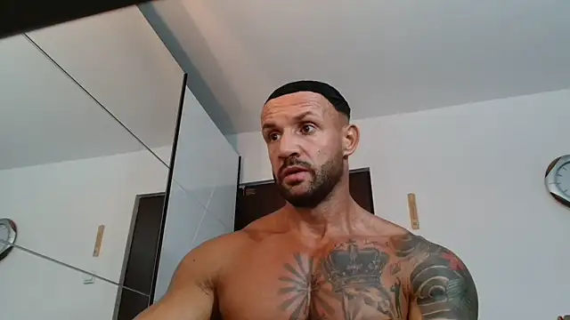 Magnificmuscles89 online show from June 24, 2026, 10:25 am