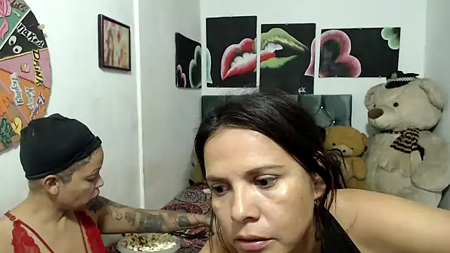 manzanahot9 online show from March 5, 2025, 8:10 pm