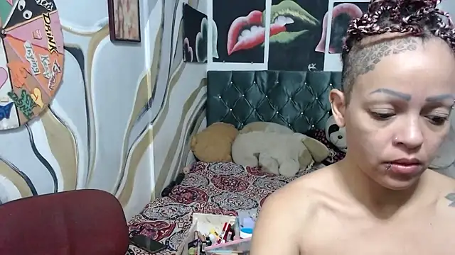 manzanahot9 online show from April 5, 2026, 10:44 am