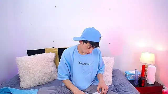 MaikCarver online show from October 4, 2025, 3:52 am