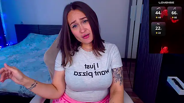 Cutie-Melanie online show from October 2, 2025, 10:07 am