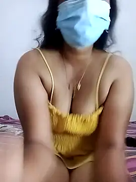 Snapshot of SLZAARA chatting on September 24, 2025, 8:15 pm SLZAARA online show from September 24, 2025, 8:15 pm