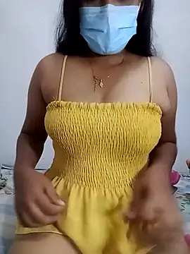 Snapshot of SLZAARA chatting on September 30, 2025, 8:04 pm SLZAARA online show from September 30, 2025, 8:04 pm