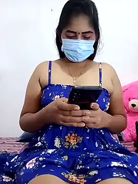 Snapshot of SLZAARA chatting on November 15, 2025, 8:13 pm SLZAARA online show from November 15, 2025, 8:13 pm