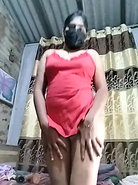 Snapshot of SLZAARA chatting on February 24, 2025, 4:47 pm SLZAARA online show from February 24, 2025, 4:47 pm