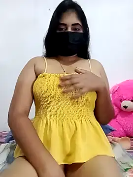 Snapshot of SLZAARA chatting on November 9, 2025, 8:13 pm SLZAARA online show from November 9, 2025, 8:13 pm