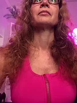 AnnikaRose online show from April 27, 2026, 11:52 am