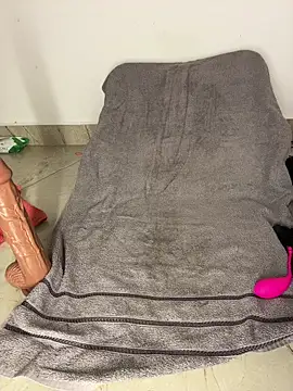 boypussyfist online show from April 2, 2026, 6:20 am