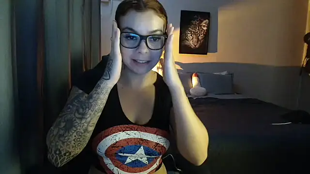 Snapshot of HotRuiva chatting on February 14, 2025, 12:25 pm HotRuiva online show from February 14, 2025, 12:25 pm