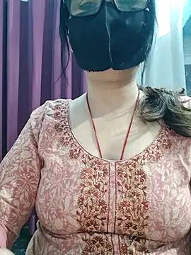 Aishwaryaa 69 online show from April 4, 2026, 3:18 pm