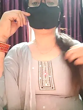 Aishwaryaa 69 online show from November 8, 2025, 7:12 am