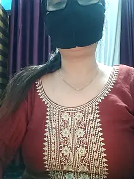 Aishwaryaa 69 online show from October 6, 2025, 4:30 pm