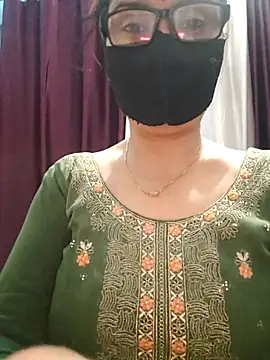 Aishwaryaa 69 online show from September 25, 2025, 10:54 am