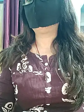 Aishwaryaa 69 online show from February 8, 2026, 9:40 am