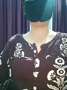 Aishwaryaa 69 online show from September 12, 2025, 3:17 am