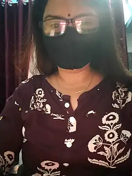 Aishwaryaa 69 online show from September 28, 2025, 8:10 am