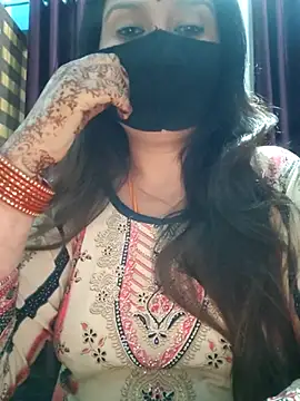 Aishwaryaa 69 online show from October 13, 2025, 2:18 pm