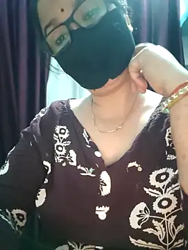 Aishwaryaa 69 online show from September 13, 2025, 4:29 pm